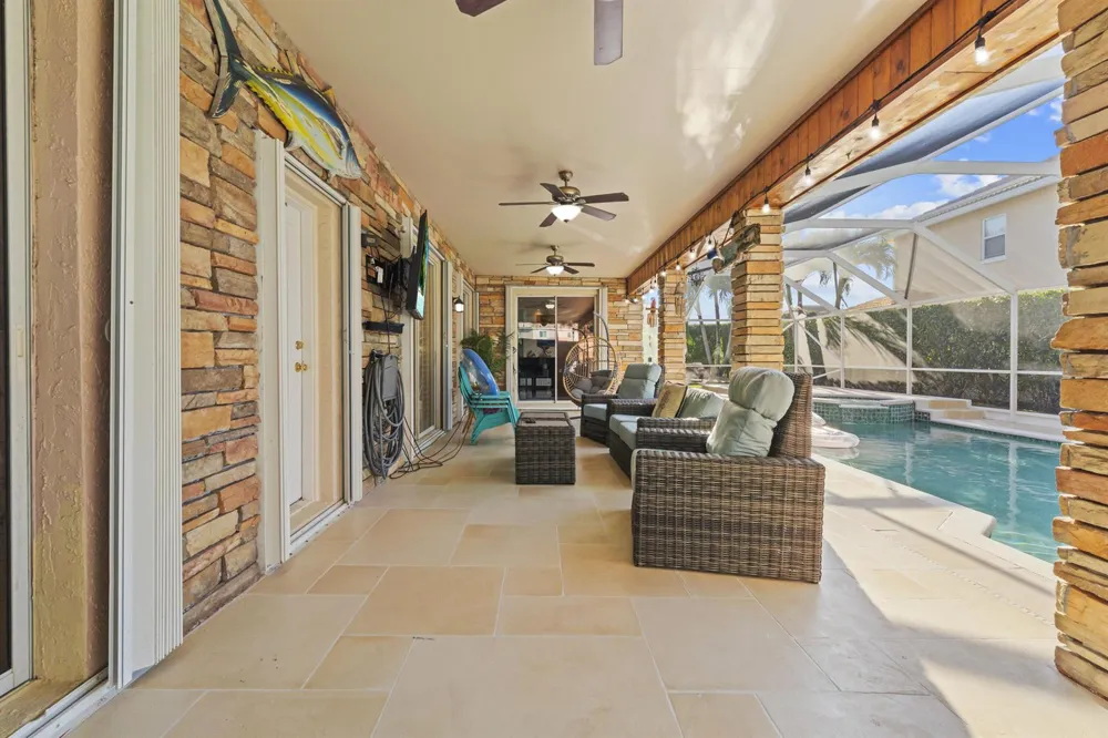 7202 CATALINA ISLE DRIVE Lake Worth, FL 33467