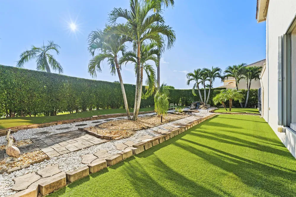 7202 CATALINA ISLE DRIVE Lake Worth, FL 33467