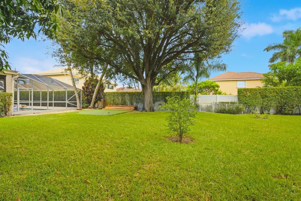 7202 CATALINA ISLE DRIVE Lake Worth, FL 33467