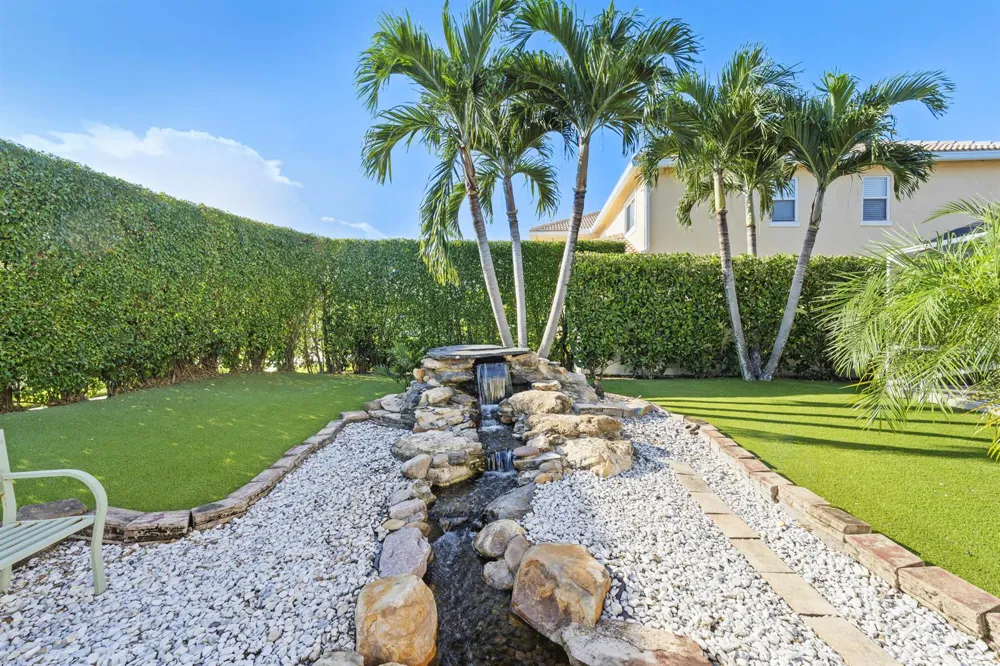 7202 CATALINA ISLE DRIVE Lake Worth, FL 33467