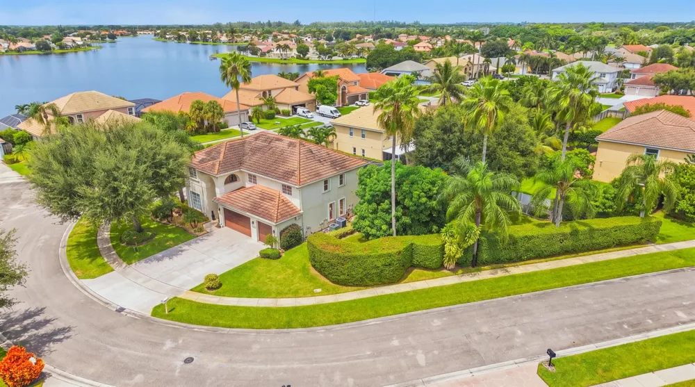 7202 CATALINA ISLE DRIVE Lake Worth, FL 33467
