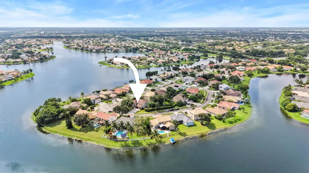 7202 CATALINA ISLE DRIVE Lake Worth, FL 33467