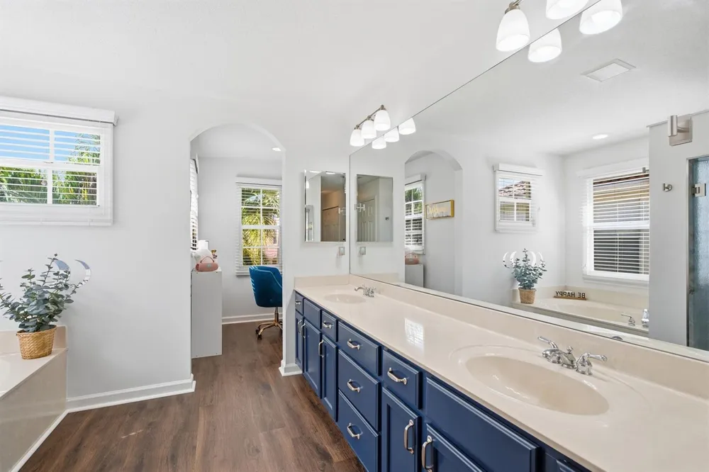 5935 SE Crooked Oak Avenue Hobe Sound, FL 33455