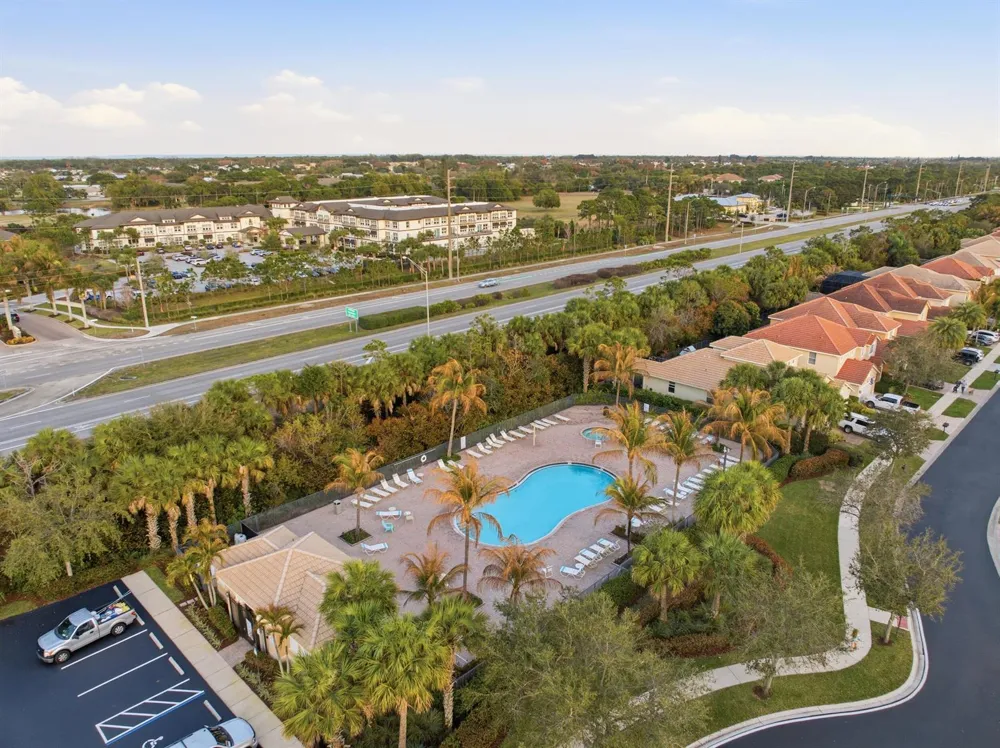 5935 SE Crooked Oak Avenue Hobe Sound, FL 33455