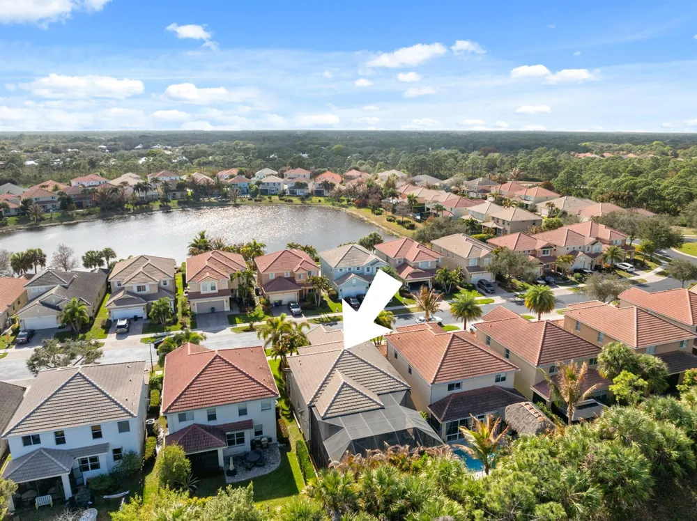 5935 SE Crooked Oak Avenue Hobe Sound, FL 33455