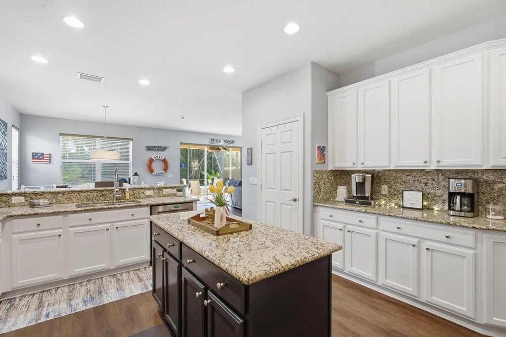 5935 SE Crooked Oak Avenue Hobe Sound, FL 33455