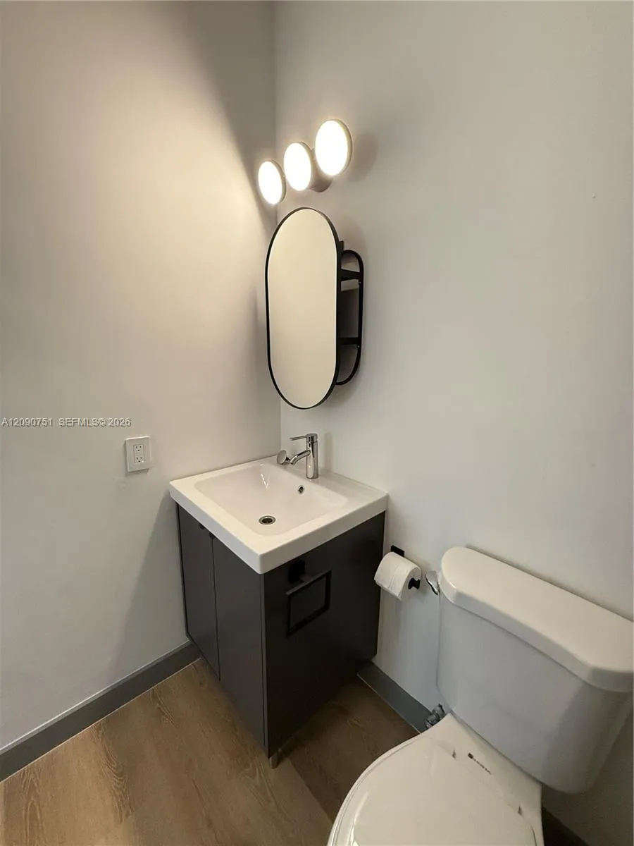 1320 Drexel Ave #302 Miami Beach, FL 33139