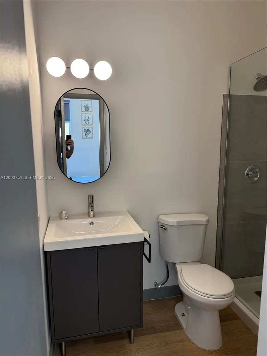 1320 Drexel Ave #302 Miami Beach, FL 33139
