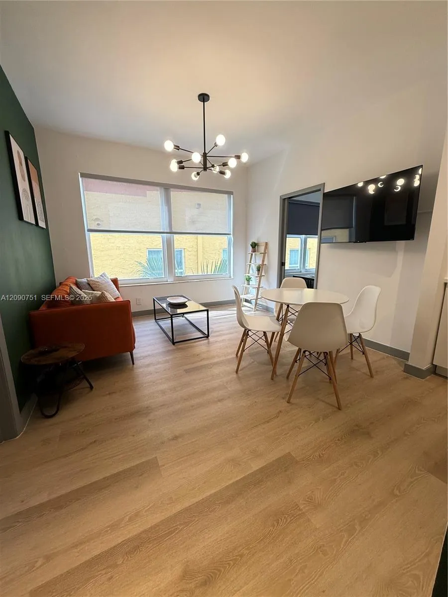 1320 Drexel Ave #302 Miami Beach, FL 33139