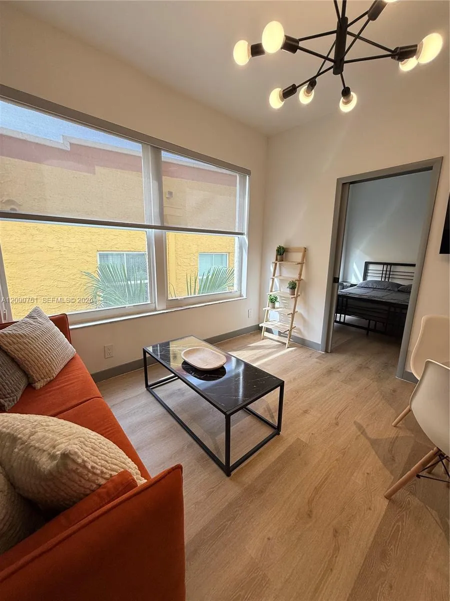 1320 Drexel Ave #302 Miami Beach, FL 33139
