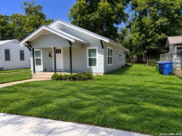 327 HALLIDAY AVE San Antonio, TX 78210