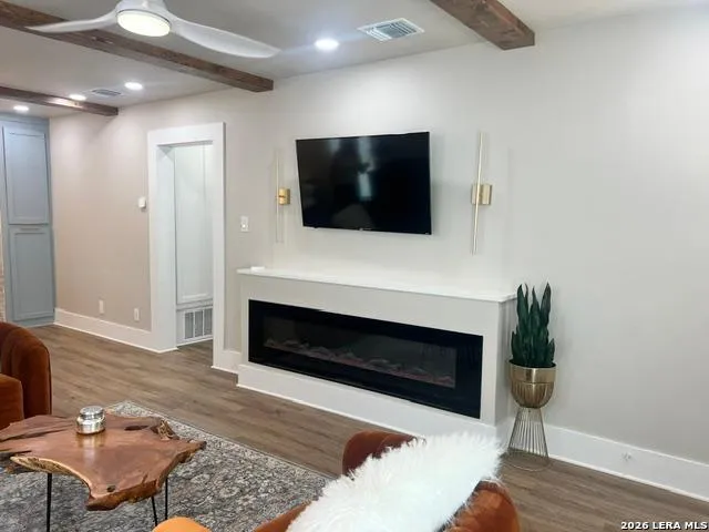 327 HALLIDAY AVE San Antonio, TX 78210