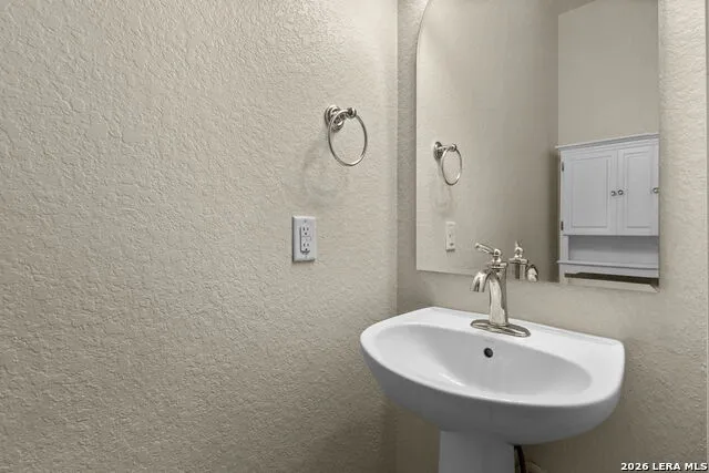 11823 Elijah Stapp San Antonio, TX 78253