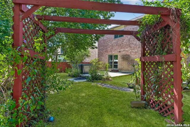 9222 Mirecourt San Antonio, TX 78250