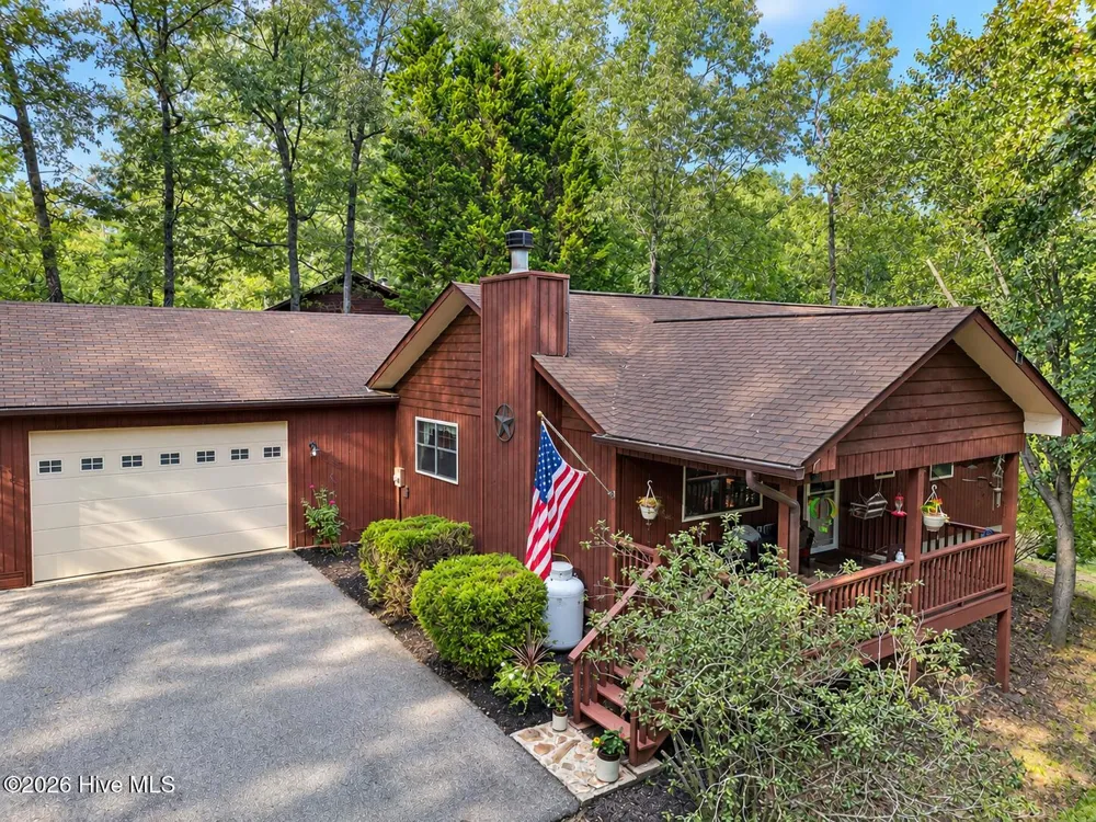 30 Sunray Circle Murphy, NC 28906