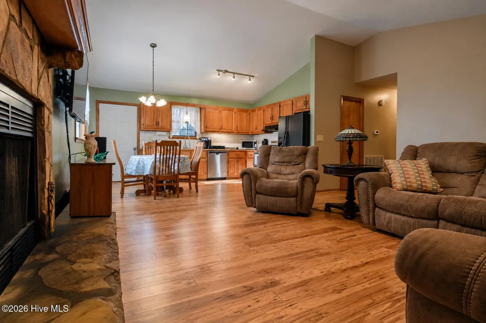 30 Sunray Circle Murphy, NC 28906