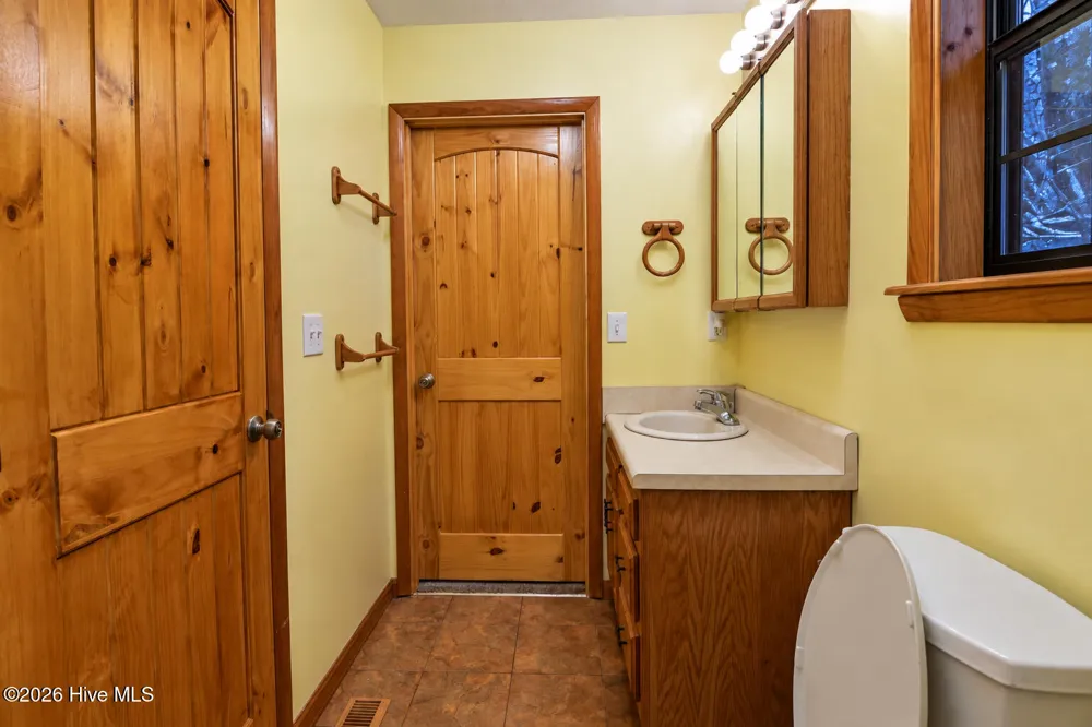 30 Sunray Circle Murphy, NC 28906