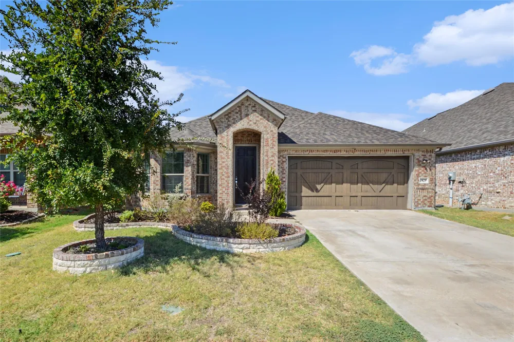 3829 Hereford Pass Celina, TX 75009