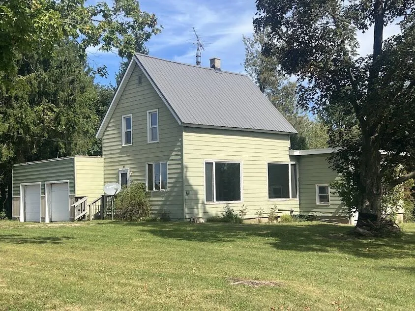 4364 N. Stiles Road Victory Township, MI 49454