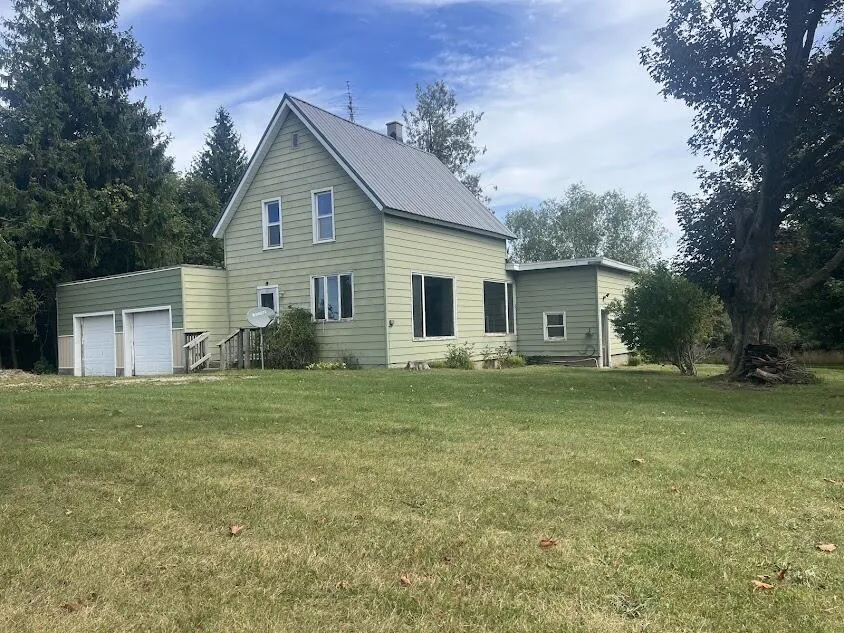 4364 N. Stiles Road Victory Township, MI 49454