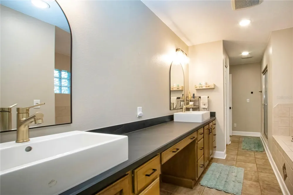 1220 BUTCH CASSIDY TRAIL Wimauma, FL 33598