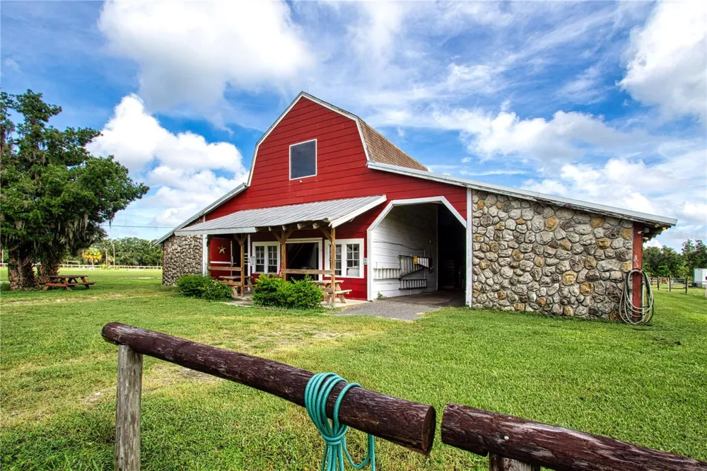 1220 BUTCH CASSIDY TRAIL Wimauma, FL 33598