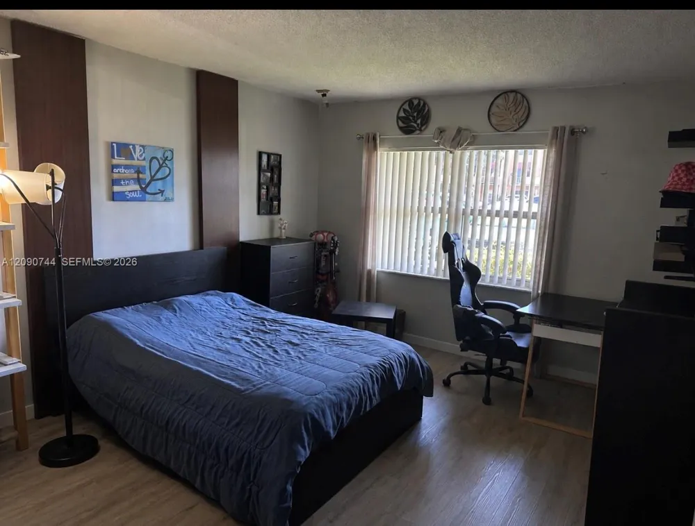 17901 NW 68th Ave #R105 Hialeah, FL 33015