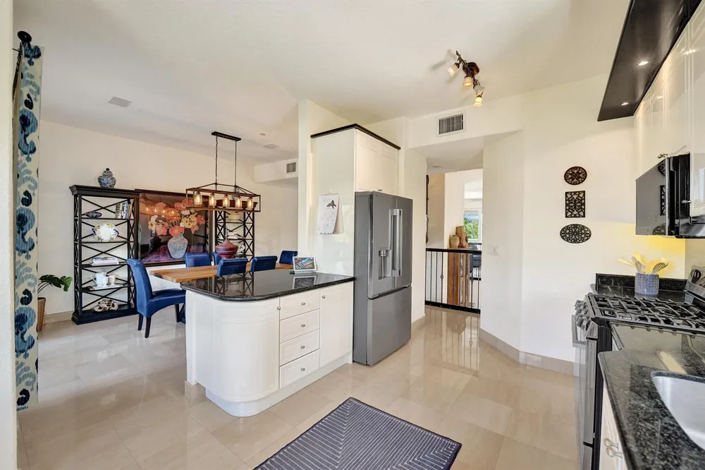 1780 Bay Drive Pompano Beach, FL 33062