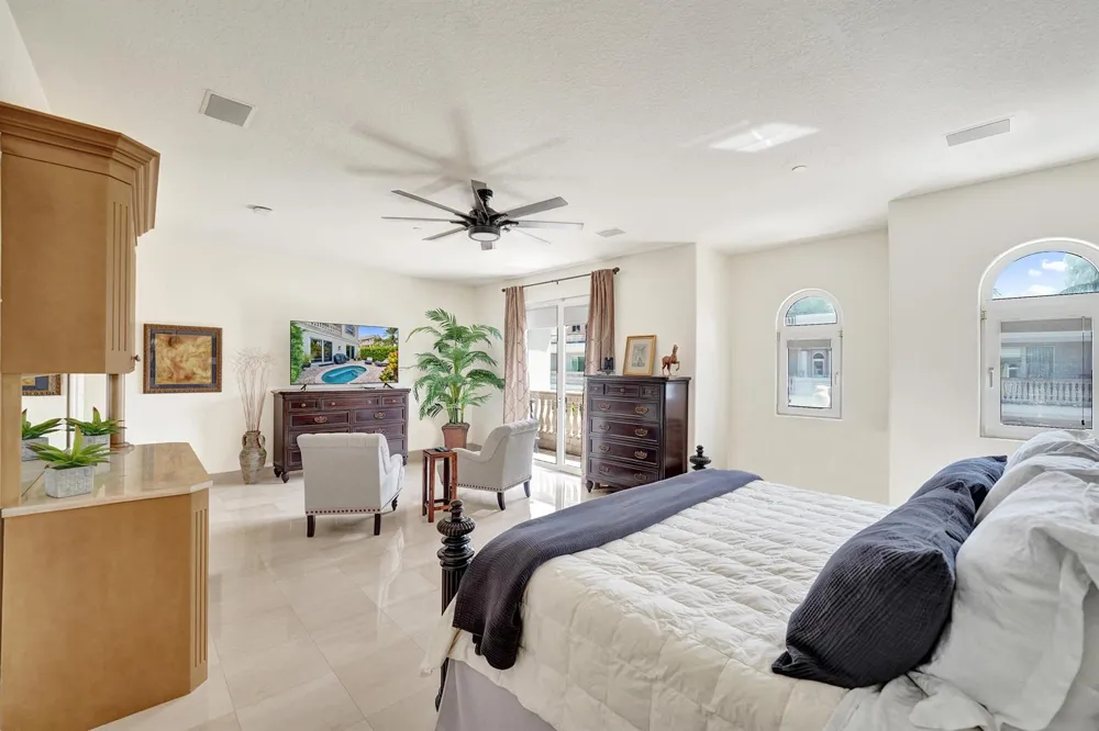1780 Bay Drive Pompano Beach, FL 33062