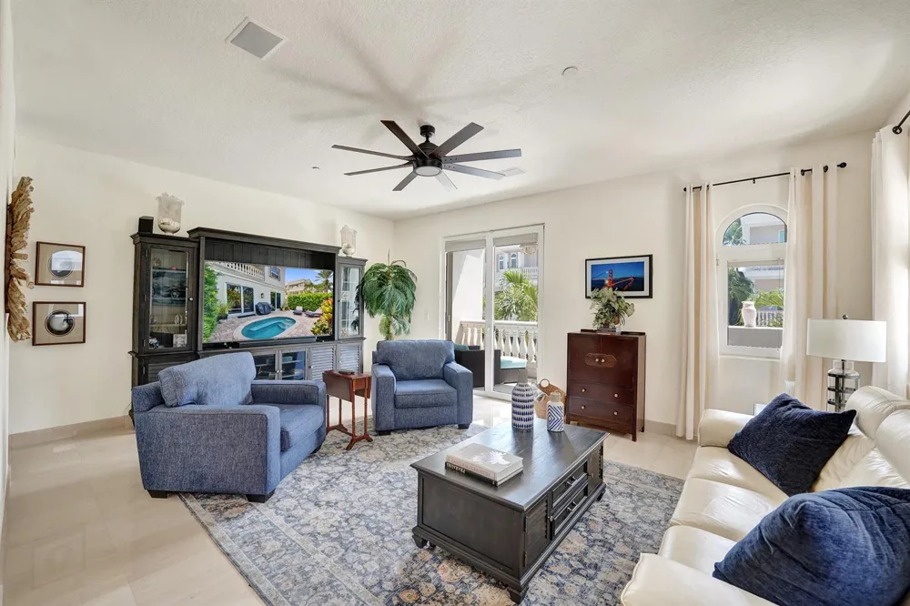 1780 Bay Drive Pompano Beach, FL 33062