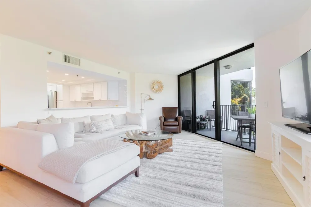 2565 S Ocean Boulevard #205n Highland Beach, FL 33487