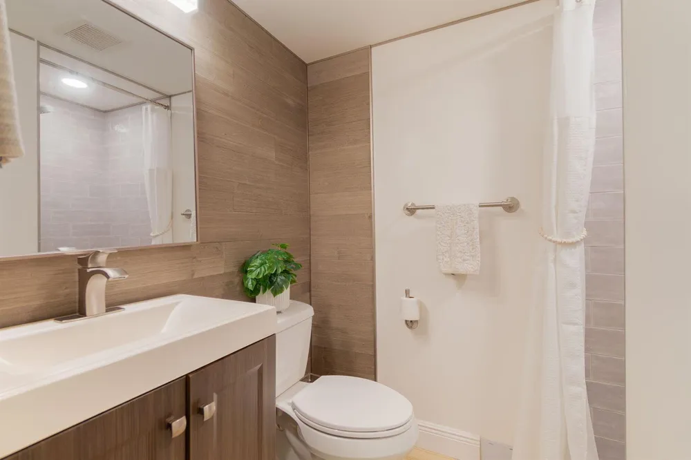 2565 S Ocean Boulevard #205n Highland Beach, FL 33487
