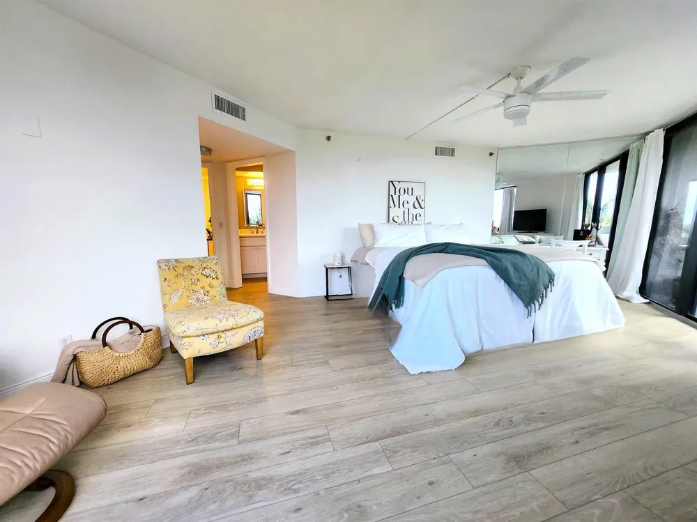2565 S Ocean Boulevard #205n Highland Beach, FL 33487