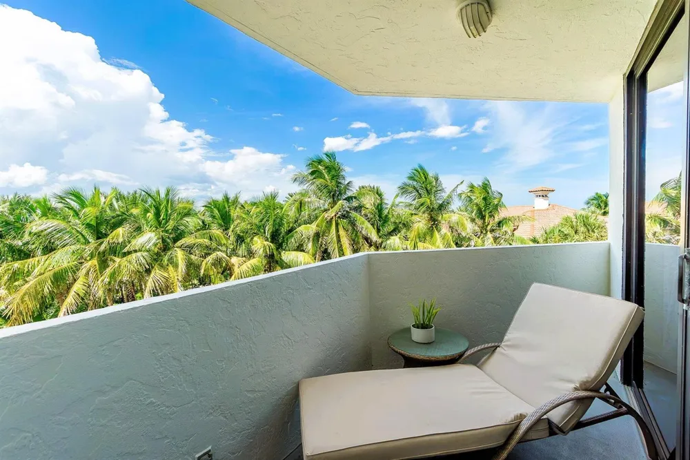 2565 S Ocean Boulevard #205n Highland Beach, FL 33487