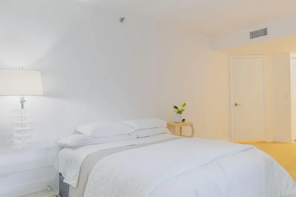 2565 S Ocean Boulevard #205n Highland Beach, FL 33487