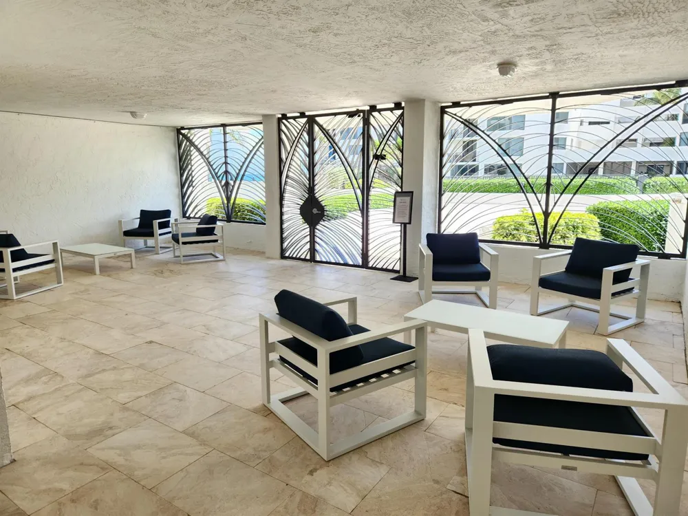 2565 S Ocean Boulevard #205n Highland Beach, FL 33487
