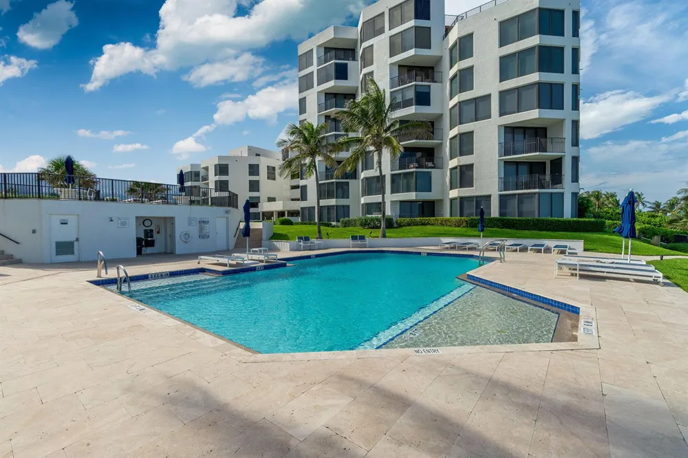 2565 S Ocean Boulevard #205n Highland Beach, FL 33487
