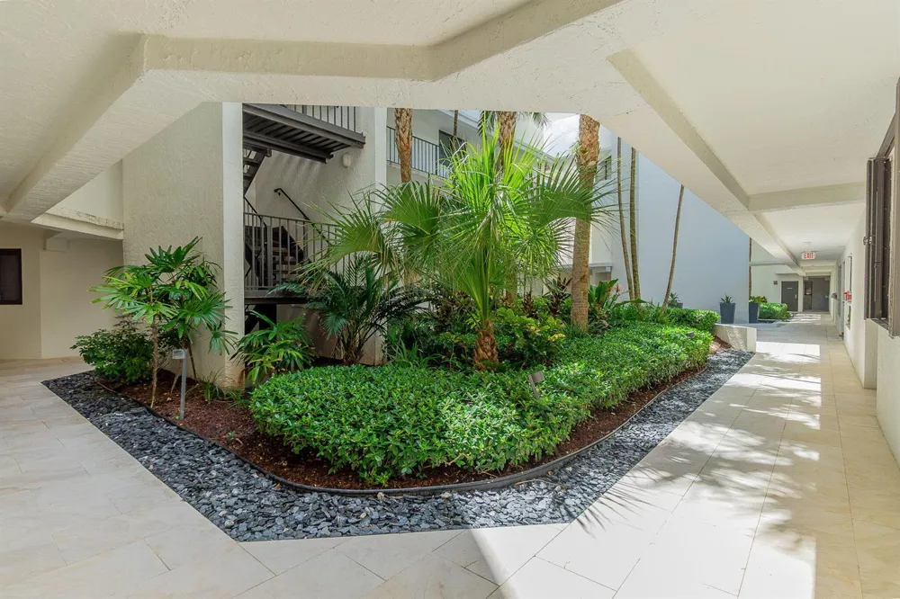 2565 S Ocean Boulevard #205n Highland Beach, FL 33487