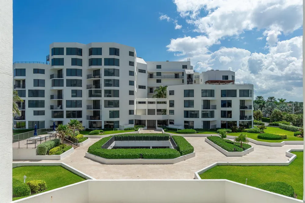 2565 S Ocean Boulevard #205n Highland Beach, FL 33487