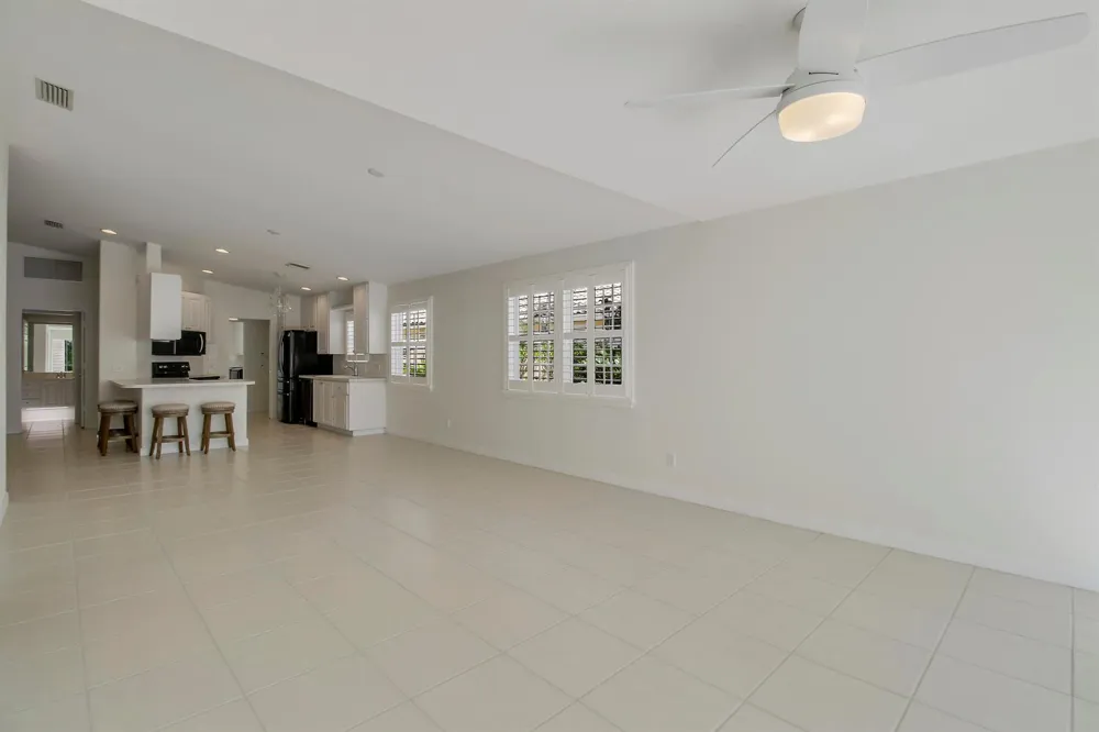 8863 SE Retreat Drive Hobe Sound, FL 33455