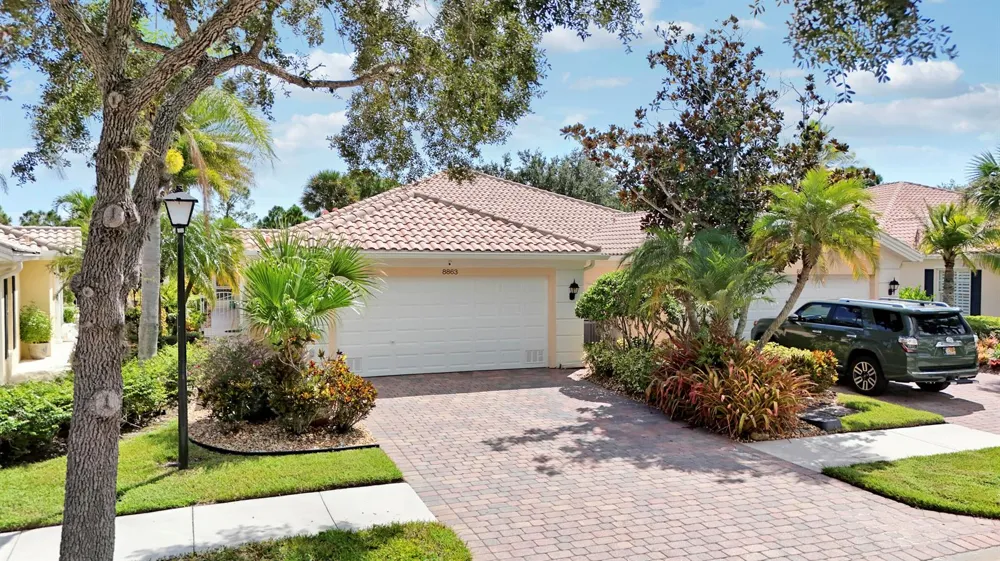 8863 SE Retreat Drive Hobe Sound, FL 33455
