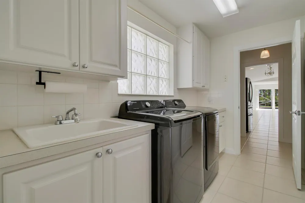 8863 SE Retreat Drive Hobe Sound, FL 33455