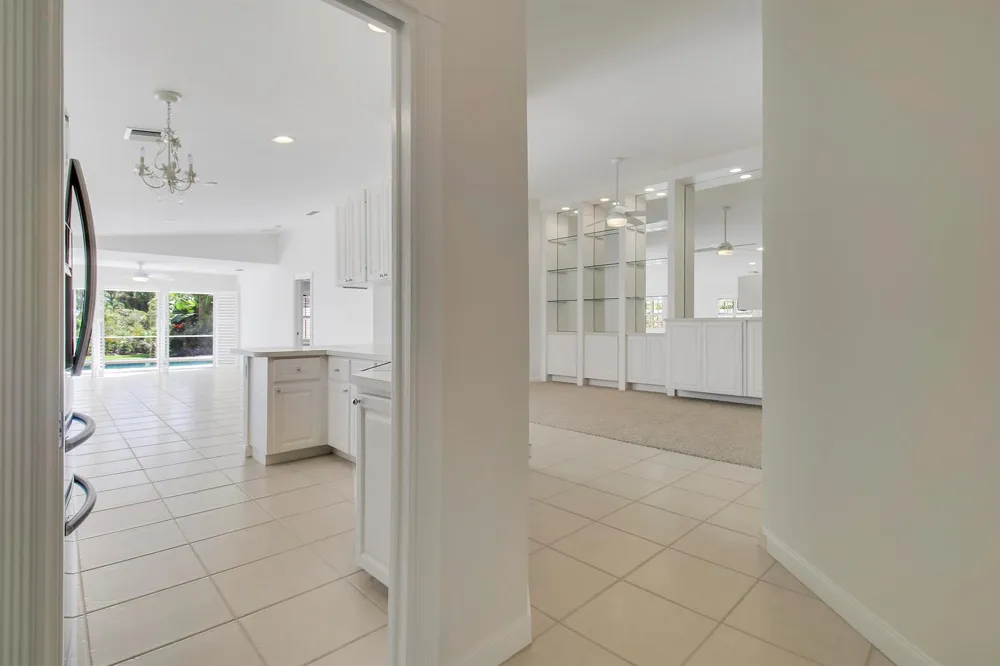 8863 SE Retreat Drive Hobe Sound, FL 33455