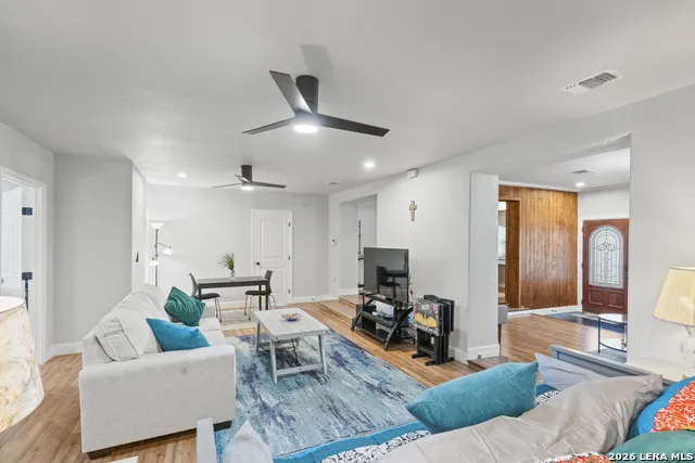 2414 Texas Ave San Antonio, TX 78228