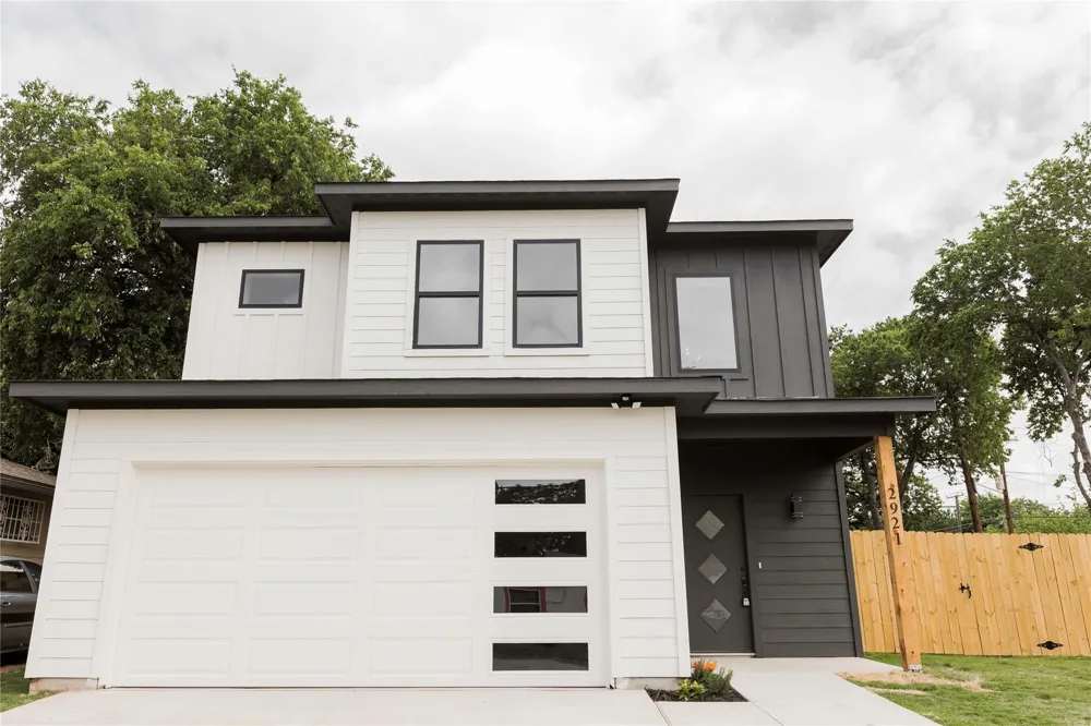 2921 Gipson Street Fort Worth, TX 76111