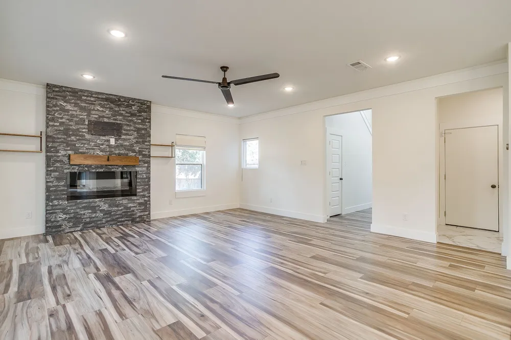 2921 Gipson Street Fort Worth, TX 76111