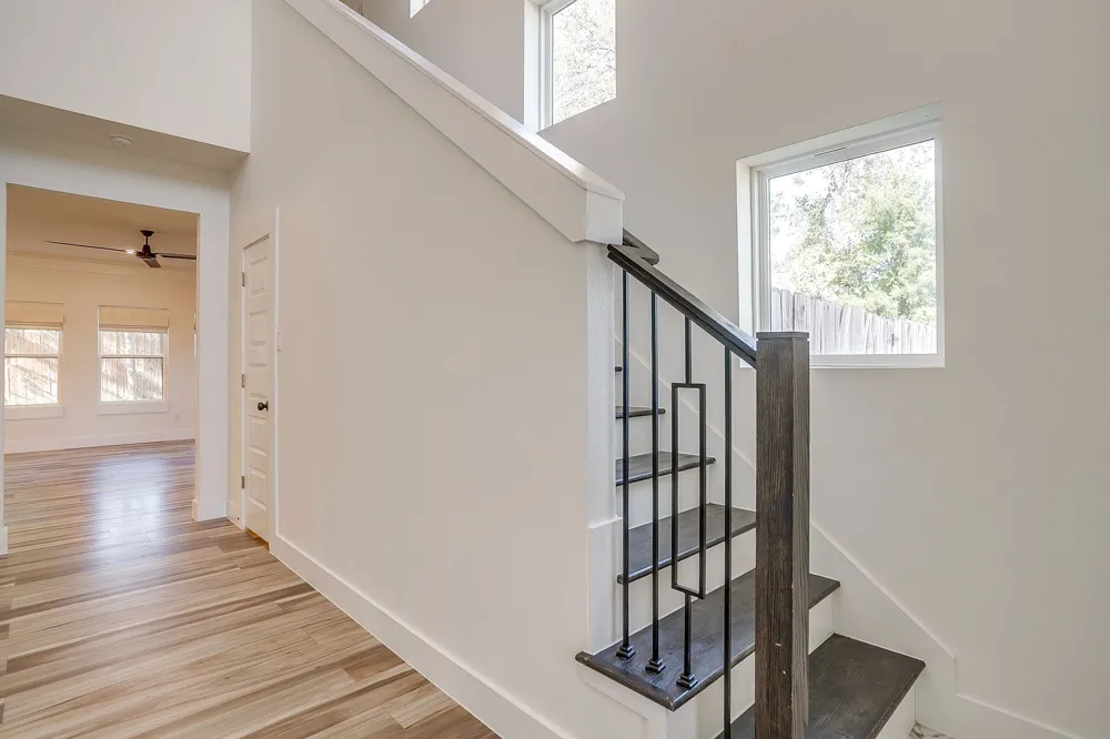 2921 Gipson Street Fort Worth, TX 76111
