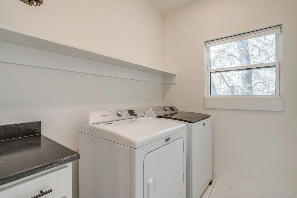 2921 Gipson Street Fort Worth, TX 76111