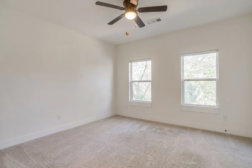 2921 Gipson Street Fort Worth, TX 76111