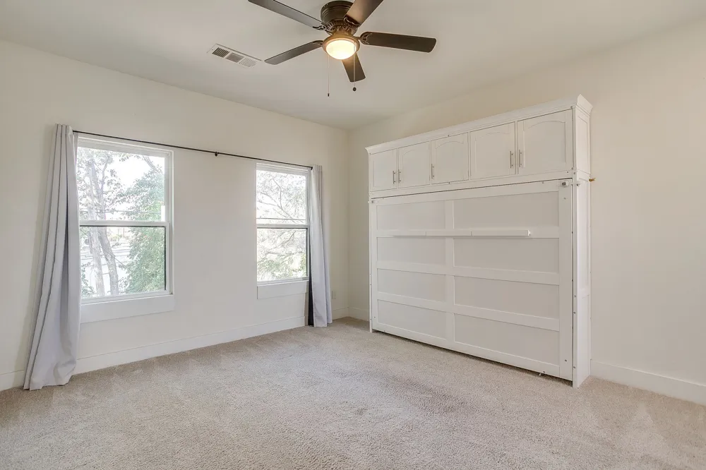 2921 Gipson Street Fort Worth, TX 76111